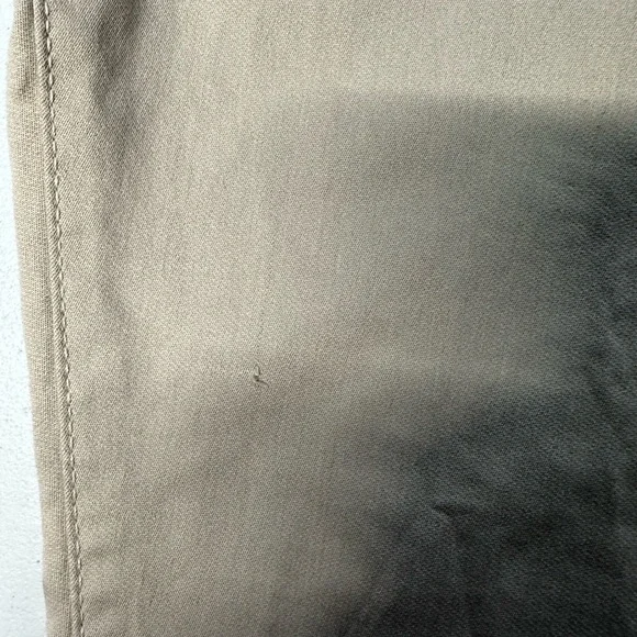 One Day Away Stretch fit pants 38x32 - Picture 3 of 4